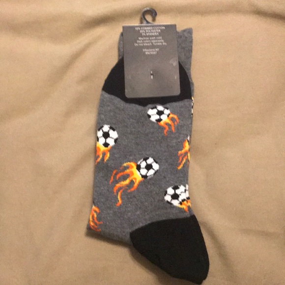 NWT Davco Mens On Fire Soccer Ball Socks $12 10-13 - Picture 3 of 3